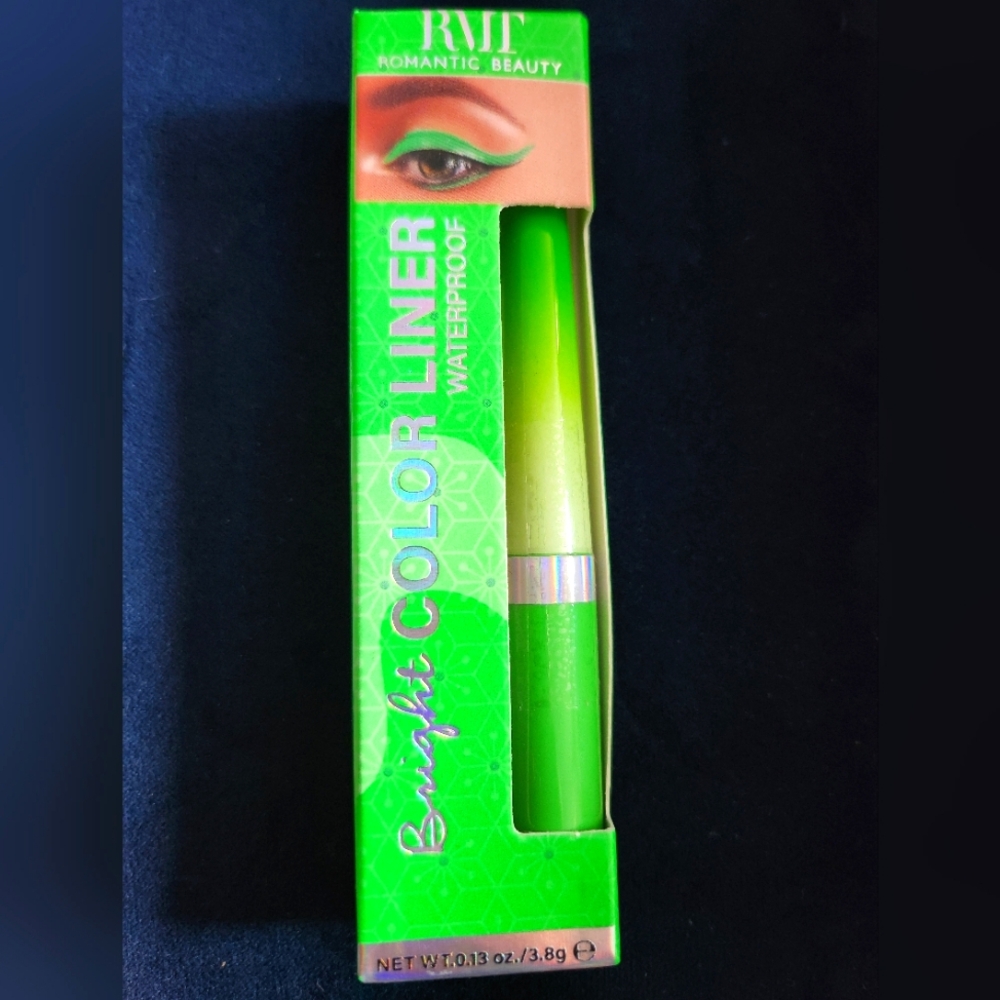 Romantic Beauty Green Waterproof Eyeliner